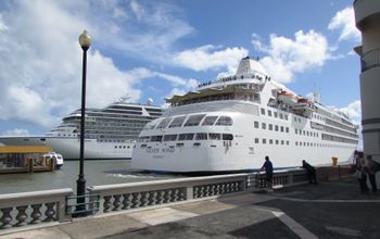 Ships in San Juan