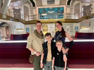 Family photo in the atrium, Star Wars: Galactic Starcruiser