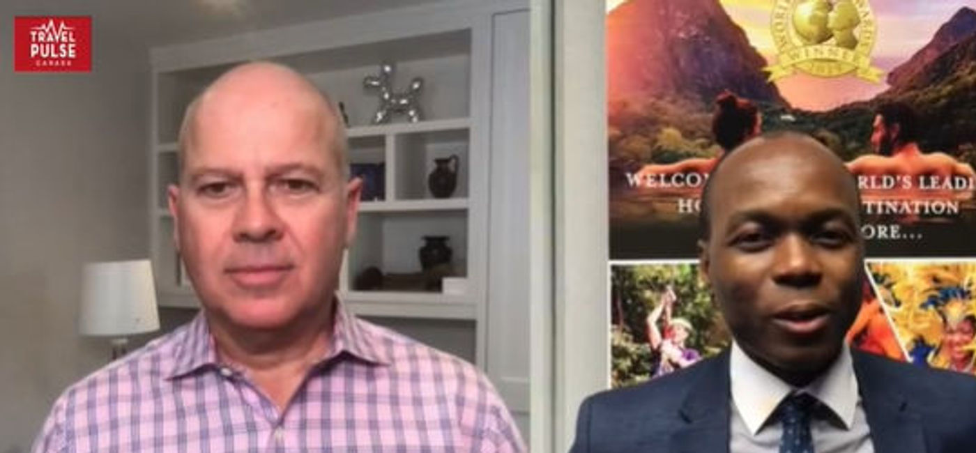 Image: John Kirk s'entretient avec Dominic Fedee (TravelPulse Canada)