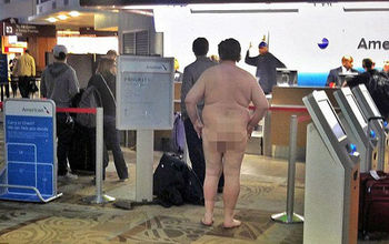 Twitter_Naked_Guy