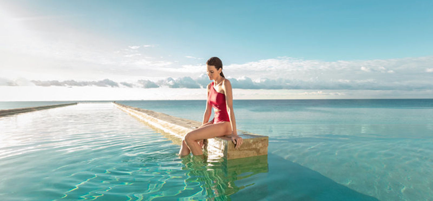 Image: Infinity pool at La Casa de la Playa (Photo Credit: Grupo Xcaret)