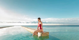 Infinity pool at La Casa de la Playa