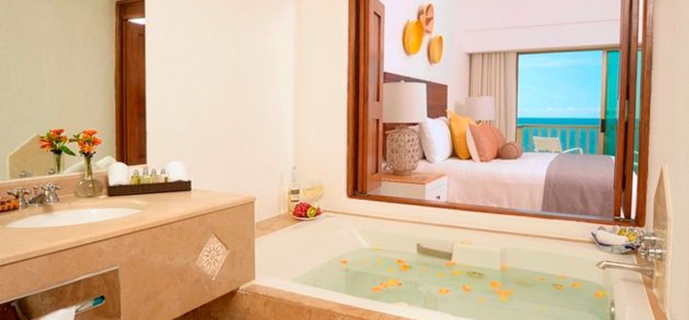 Image: PHOTO: Accommodations at Villa Premiere Boutique Hotel & Romantic Getaway in Puerto Vallarta. (photo courtesy of Villa Premiere Boutique Hotel & Romantic Getaway)