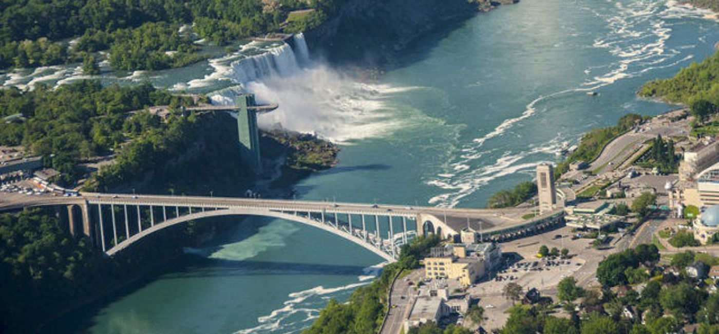 Image: PHOTO: Niagara Falls, USA Side to the left. (photo via Pixabay/myeviajes)