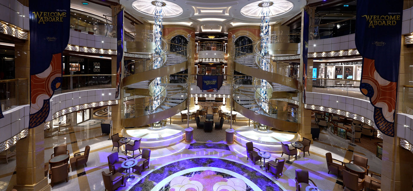 Image: The Piazza onboard the Enchanted Princess. (photo via Princess Cruises) ((photo via Princess Cruises))