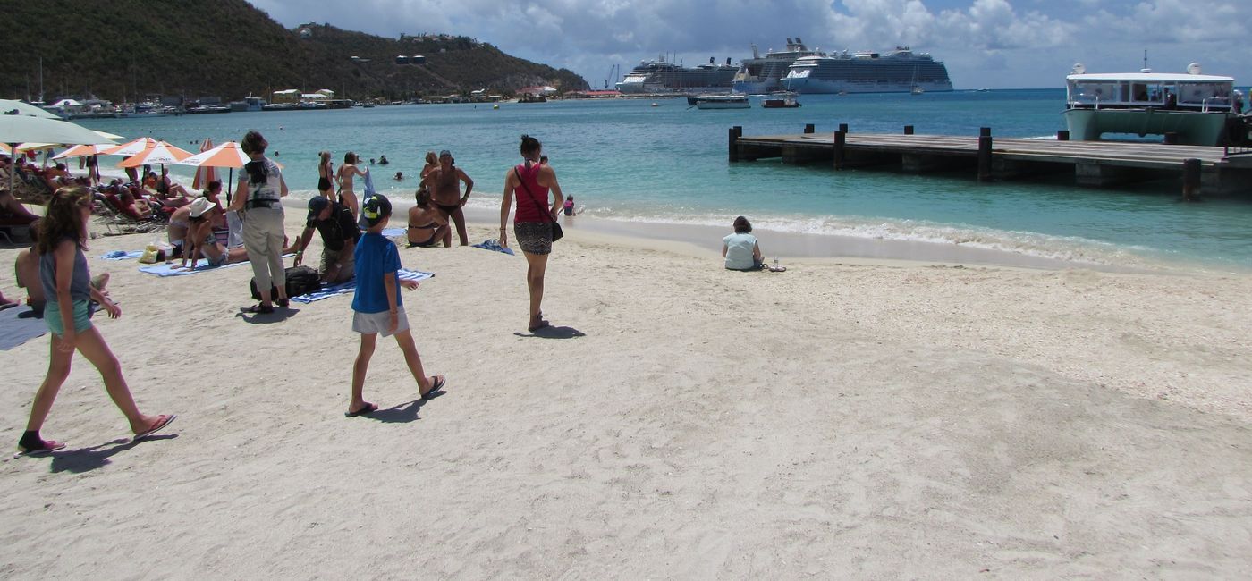 Image: PHOTO: St. Maarten visitor arrivals trended sharply higher in the first six months of 2019. (Photo by Brian Major)
