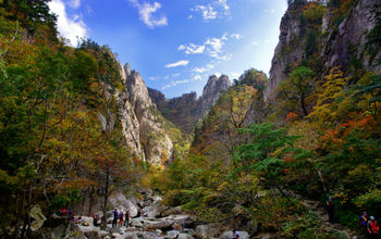Seoraksan National Park, South Korea, InsideAsia Tours, national parks in South Korea