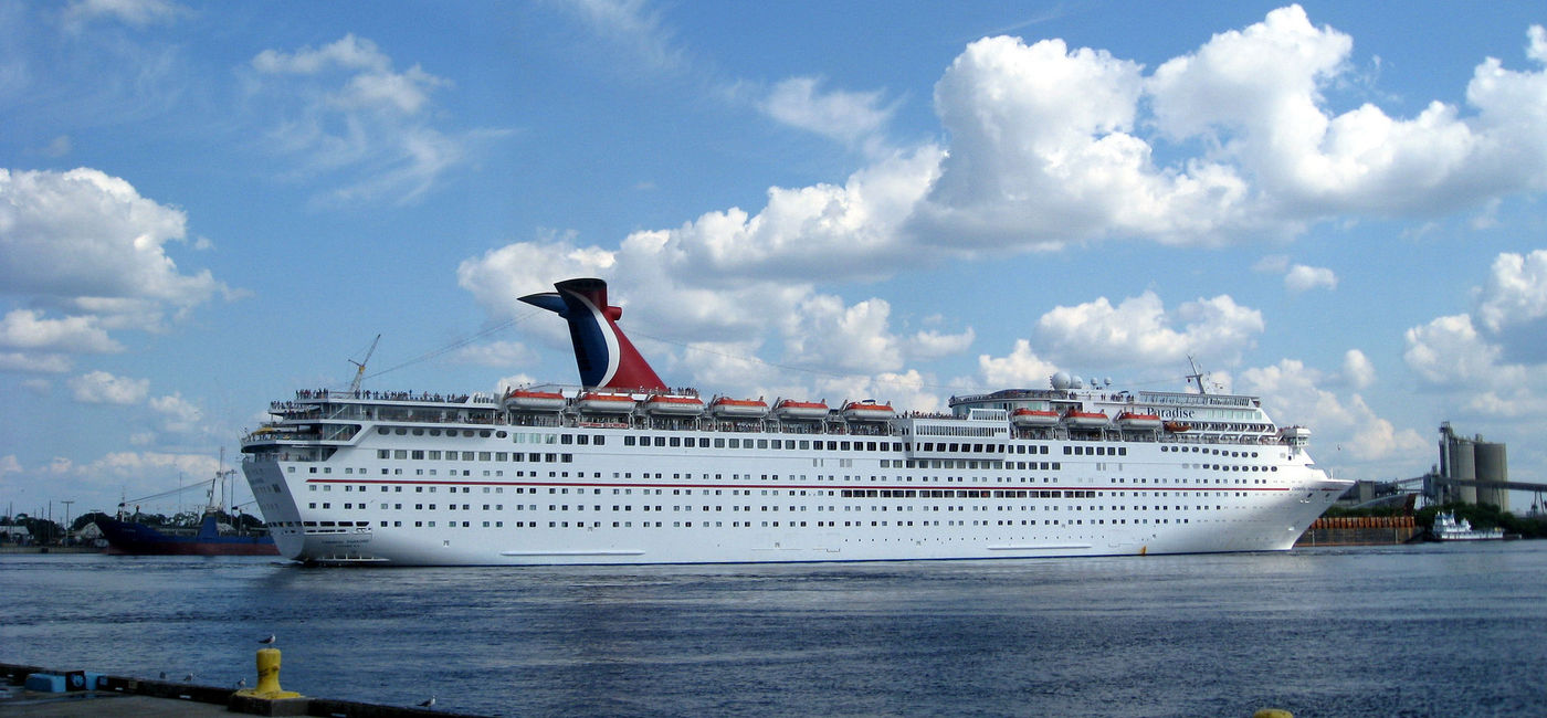Image: PHOTO: Carnival Paradise. (photo via Flickr/Jared)