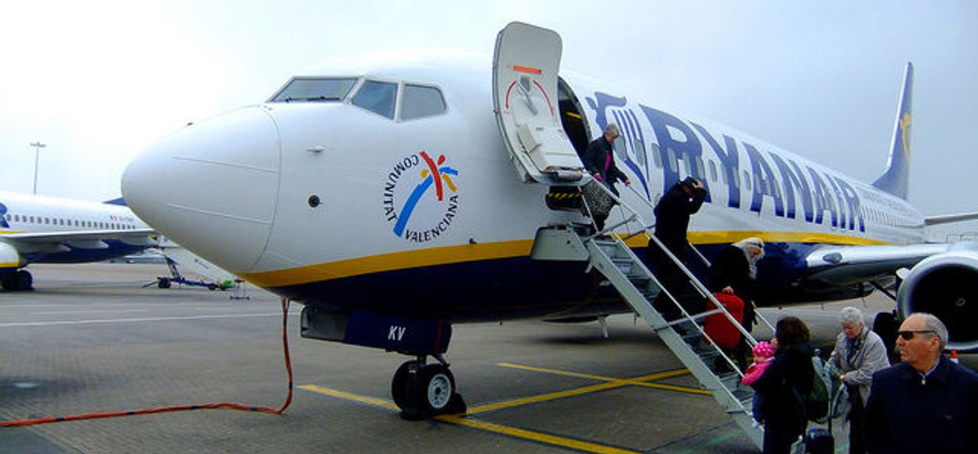 Image: PHOTO: Deplaning after a Ryanair flight. (photo via Flickr/David Precious)