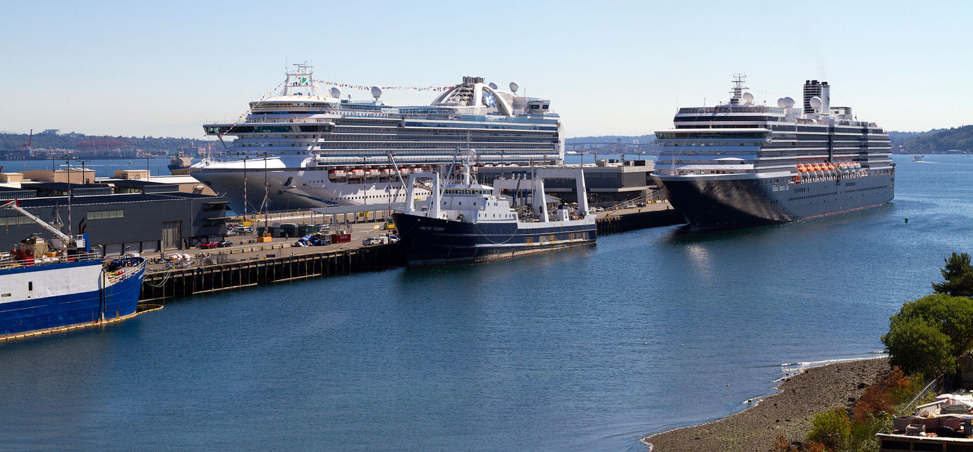 Image: Cruise ships docked in Seattle, Washington. (photo via nesneJkraM/iStock Unreleased)
