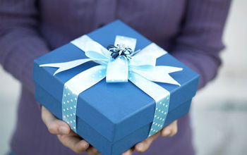 hands holding gift present