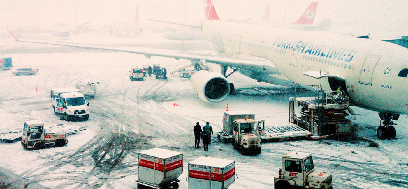Image: PHOTO: A number of Western Europe airports are facing disruptive snowy conditions.  (photo via Flickr/Mosaic Marketing)