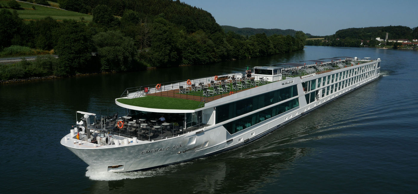 Image: The Emerald Sun. (Photo via Emerald Waterways)