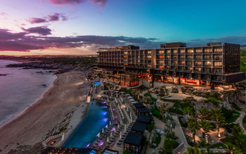 The Cape, a Thompson Hotel, ofrece vistas al El Arco de Los Cabos desde cada una de sus habitaciones.