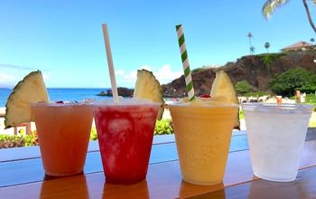 Mixed drinks with now-86'd straws at Sheraton Maui