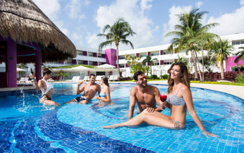 the quiet pool at Temptation Cancun Resort