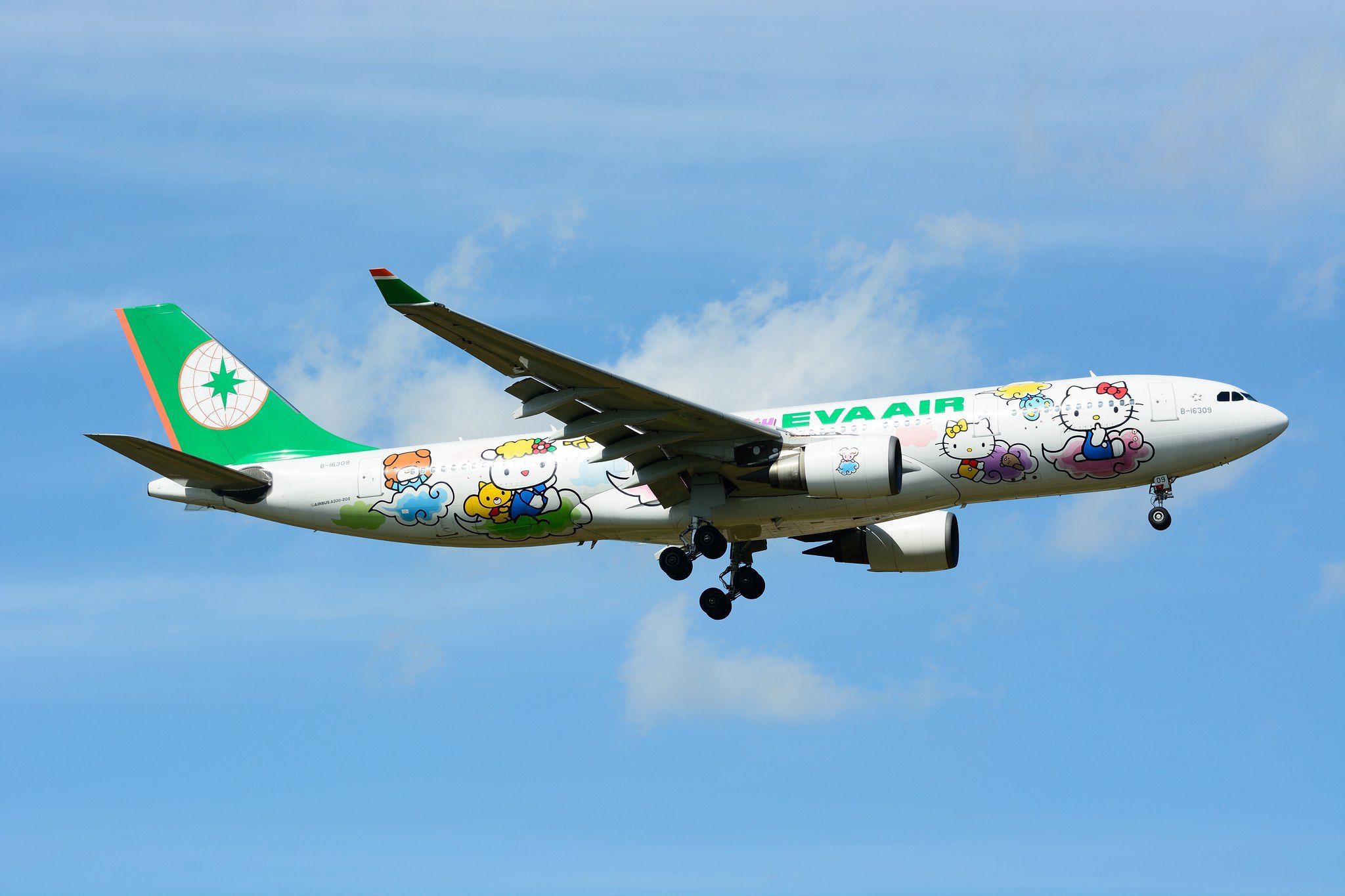 EVA Air to Operate Hello Kitty Themed Flight to Nowhere | TravelPulse