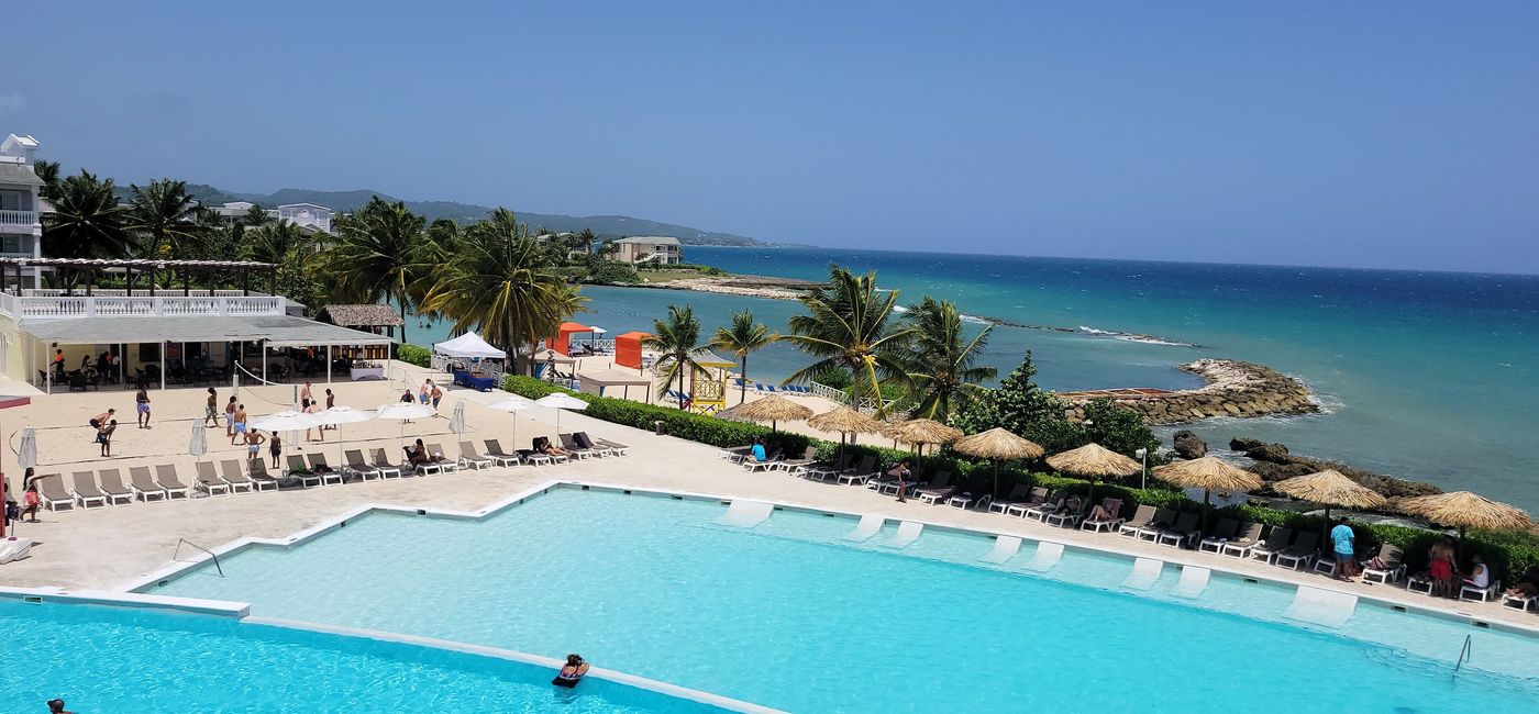 Image: Jamaica welcomed more than two million visitors in the first half of 2023. At the Grand Palladium Montego Bay resort. (Photo by Brian Major)