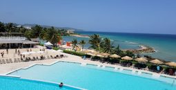 Grand Palladium Montego Bay pool