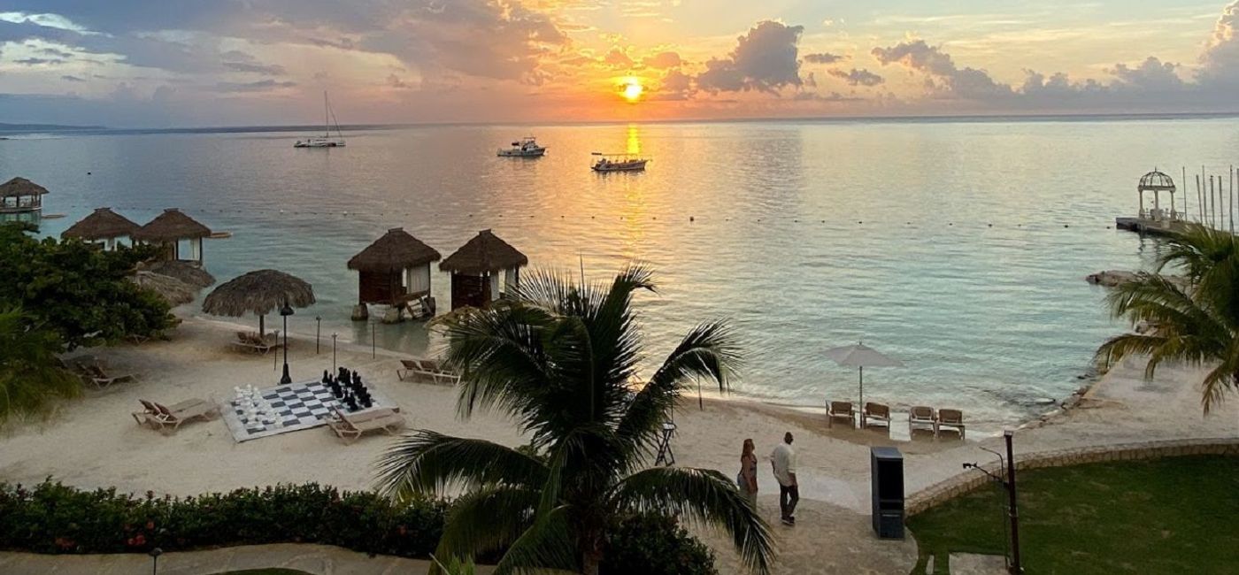 Image: Sunset in Jamaica. (photo via Paul G. Smith)