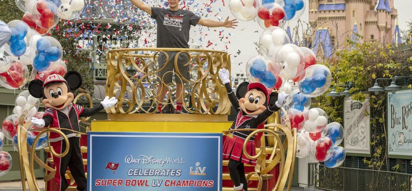 Image: PHOTO: Tampa Bay Buccaneers Rob Gronkowski at Disney World. (photo via Walt Disney World Resort Media)