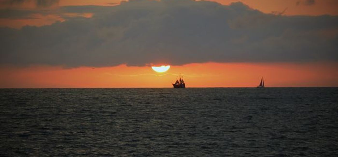 Image: PHOTO: A Puerto Vallarta sunset seascape. (photo by Gary Crow)
