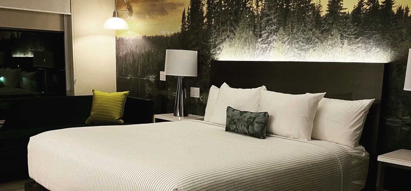 Image: Cambria Hotel Detroit-Shelby Township guestroom. (Photo courtesy of Choice Hotels International, Inc.)