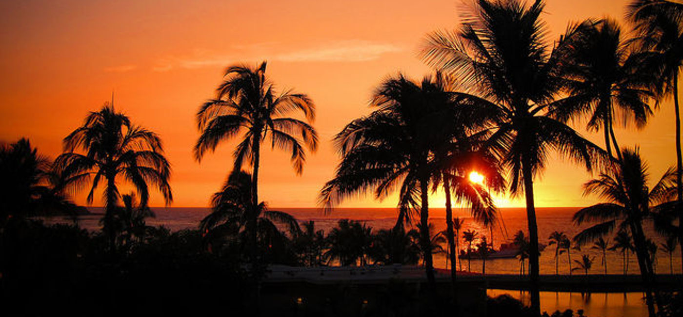 Image: PHOTO: Hawaii sunset. (photo via Flickr/Nan Palmero)