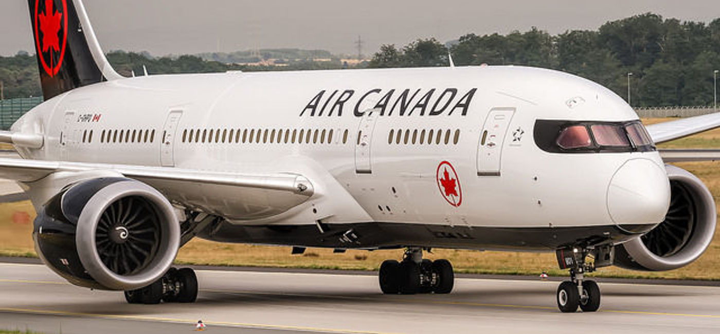 Image: PHOTO: Air Canada Boeing 787-8 Dreamliner. (photo via Flickr/Oliver Holzbauer)