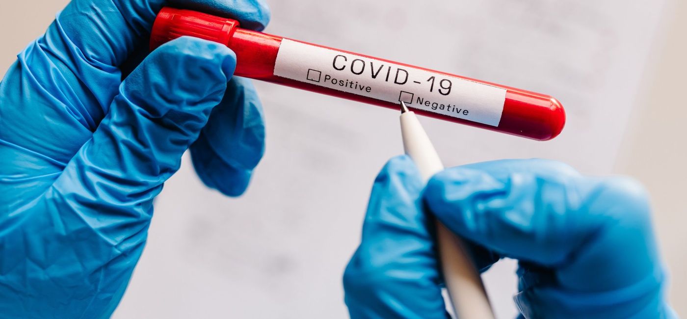 Image: The U.S. is expected to drop its pre-departure COVID test requirement effective Sunday at midnight. (Getty Images)