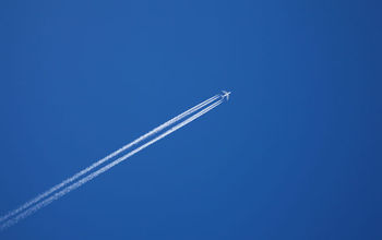 jet contrail