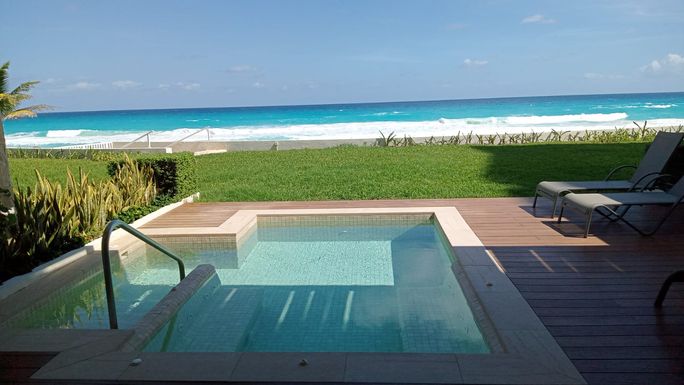 Hilton Cancun Mar Caribe All-Inclusive Resort Hilton Cancun Mar Caribe All-Inclusive Resort