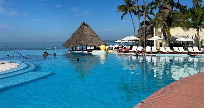 Pool at Grand Velas. Pool at Grand Velas.
