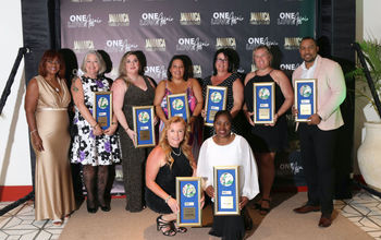 20 Canadian agents honoured by Jamaica.