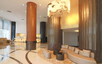 Trump International Beach Resort