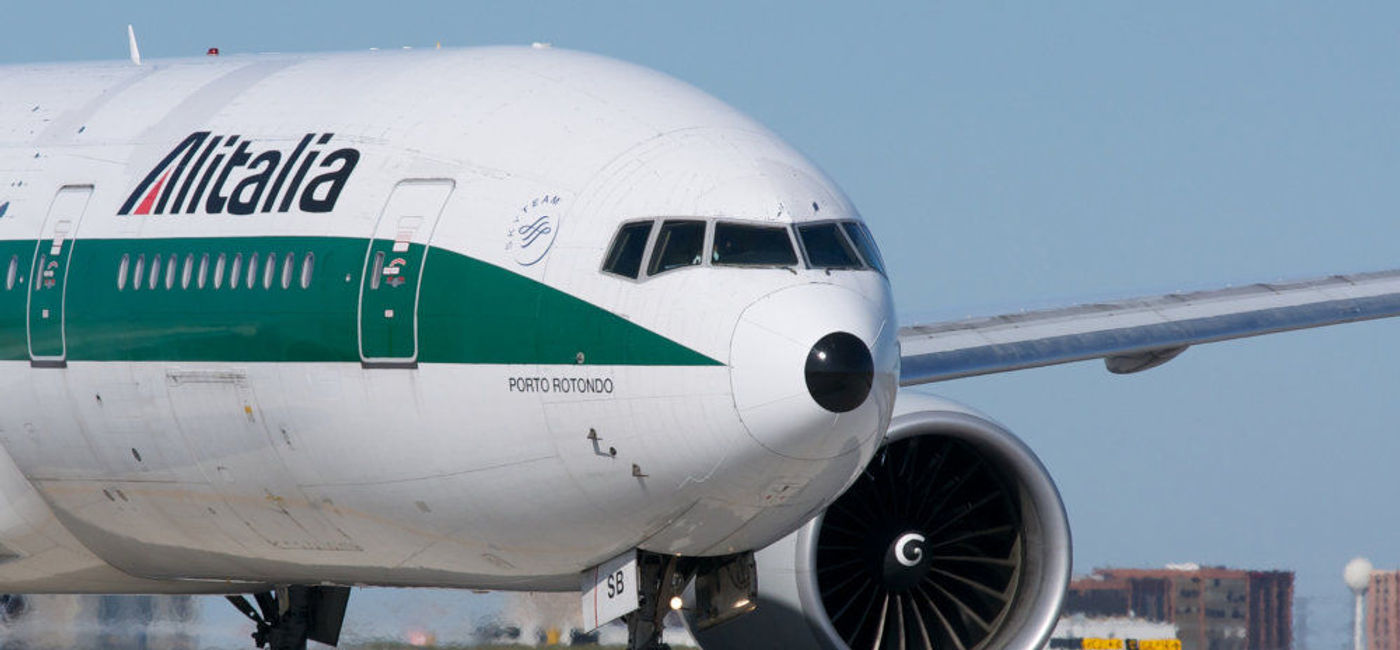 Image: PHOTO: Alitalia has launched its latest restructuring plan. (Photo via Flickr/BrilYYZ)