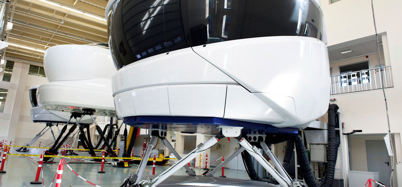 Image: Hi-Tech Flight Simulator. (Photo Credit: baranozdemir / E+)