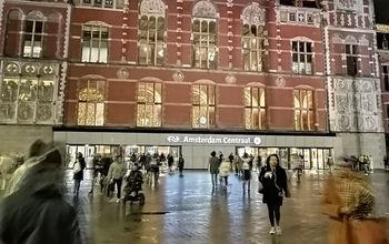Amsterdam Centraal, Amsterdam train station