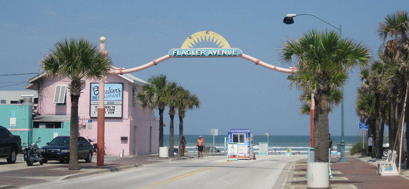 Image: Flagler Avenue, New Smyrna Beach Florida (Susan Young)