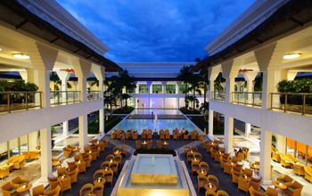 Grand Sunset Princess inner court