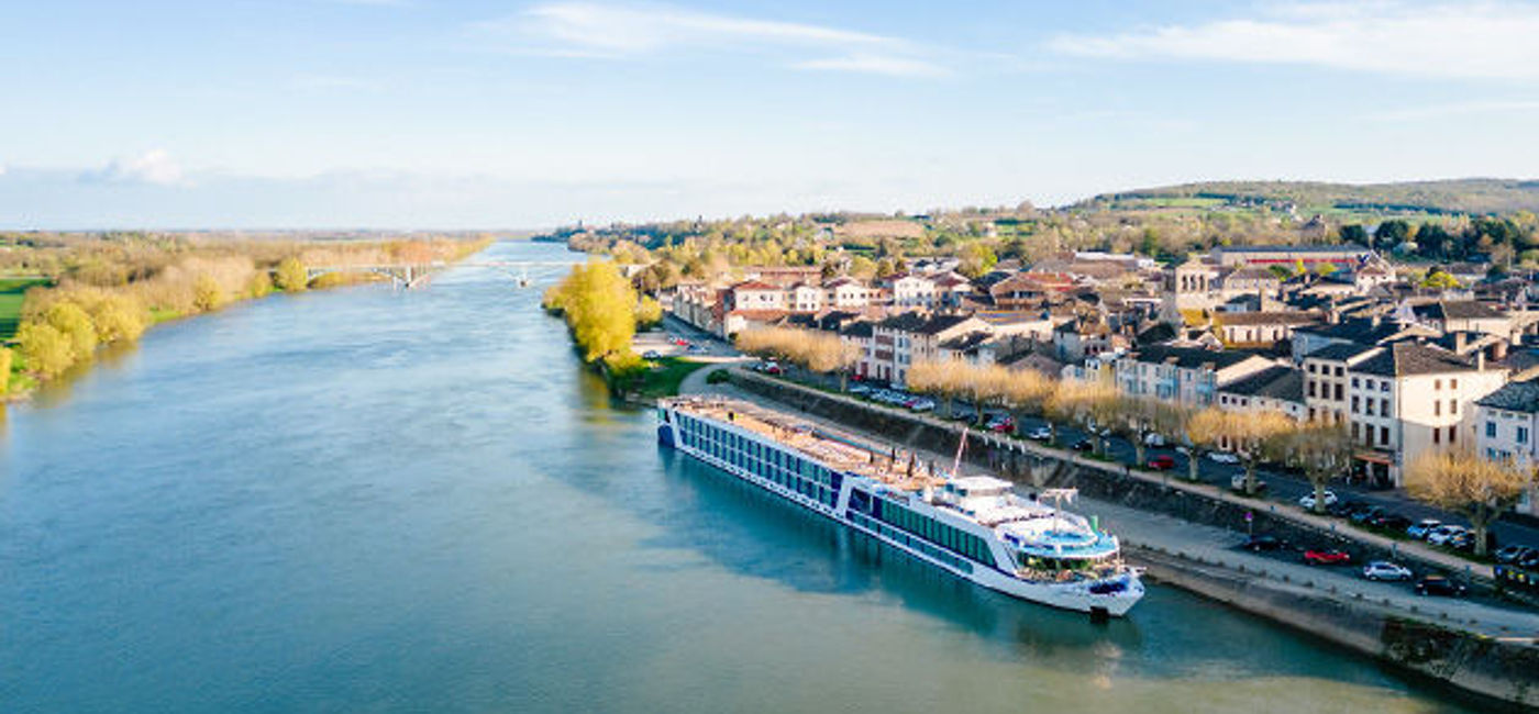 Image: AmaWaterways sails in France. (Photo Credit: AmaWaterways)