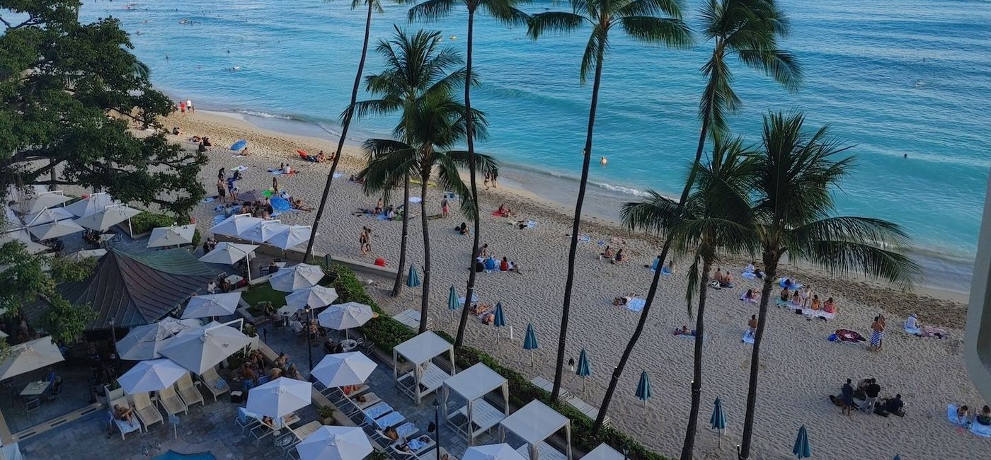 Image: Waikiki Beach. (photo by Claudette Covey)