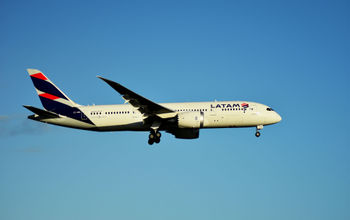 LATAM Airlines Boeing 787
