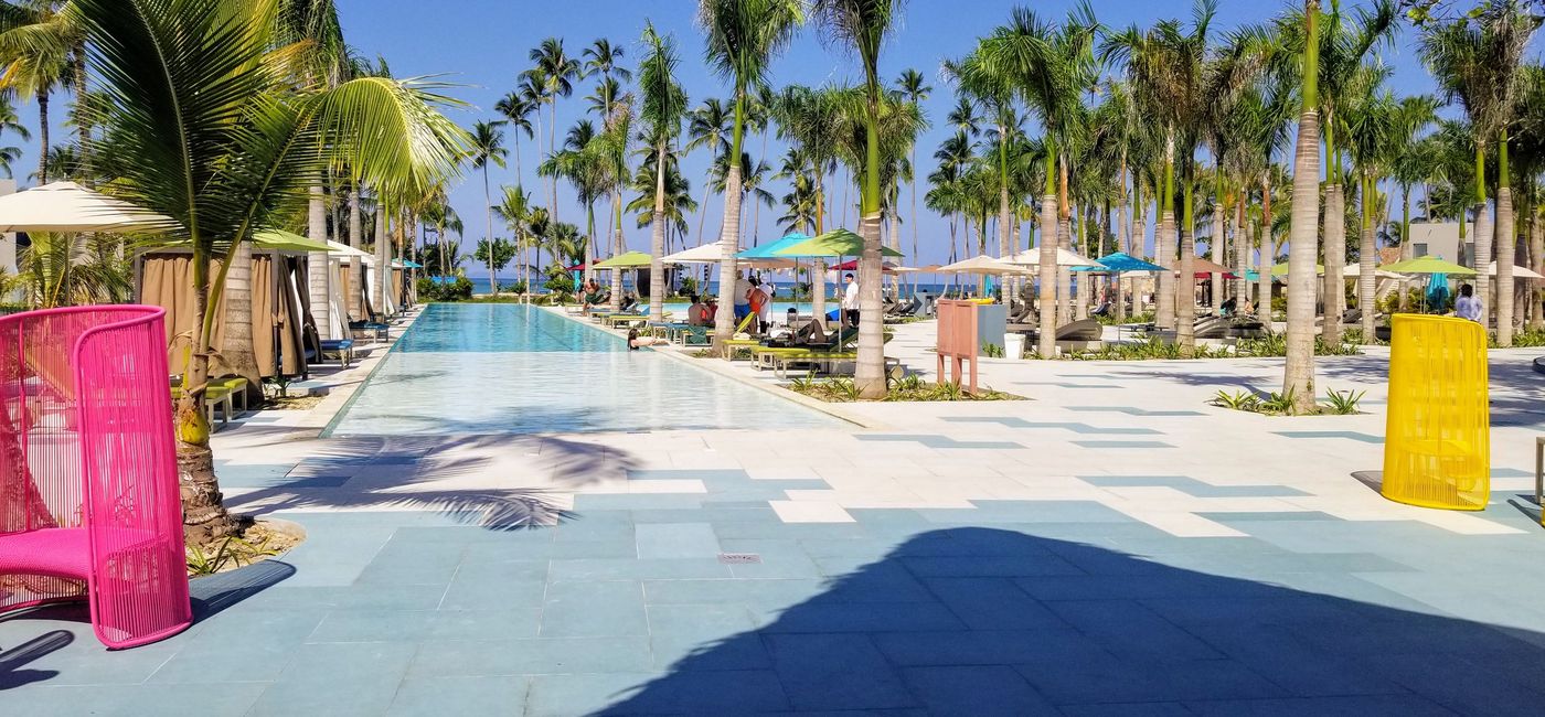 Image: Piscine principale du Club Med Miches Playa Esmeralda, en République dominicaine. (PHOTO: Laurie Baratti)