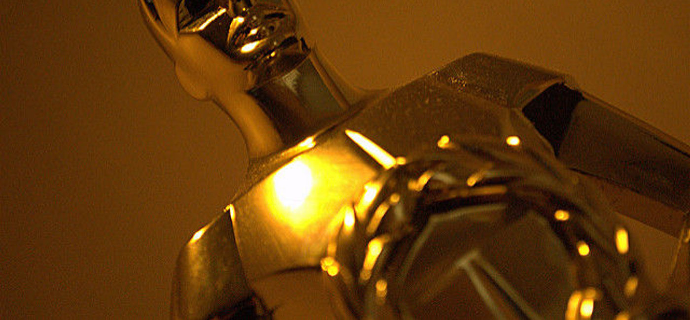 Image: PHOTO: Oscar statue close up. (photo via Flickr/Davidlohr Bueso) 