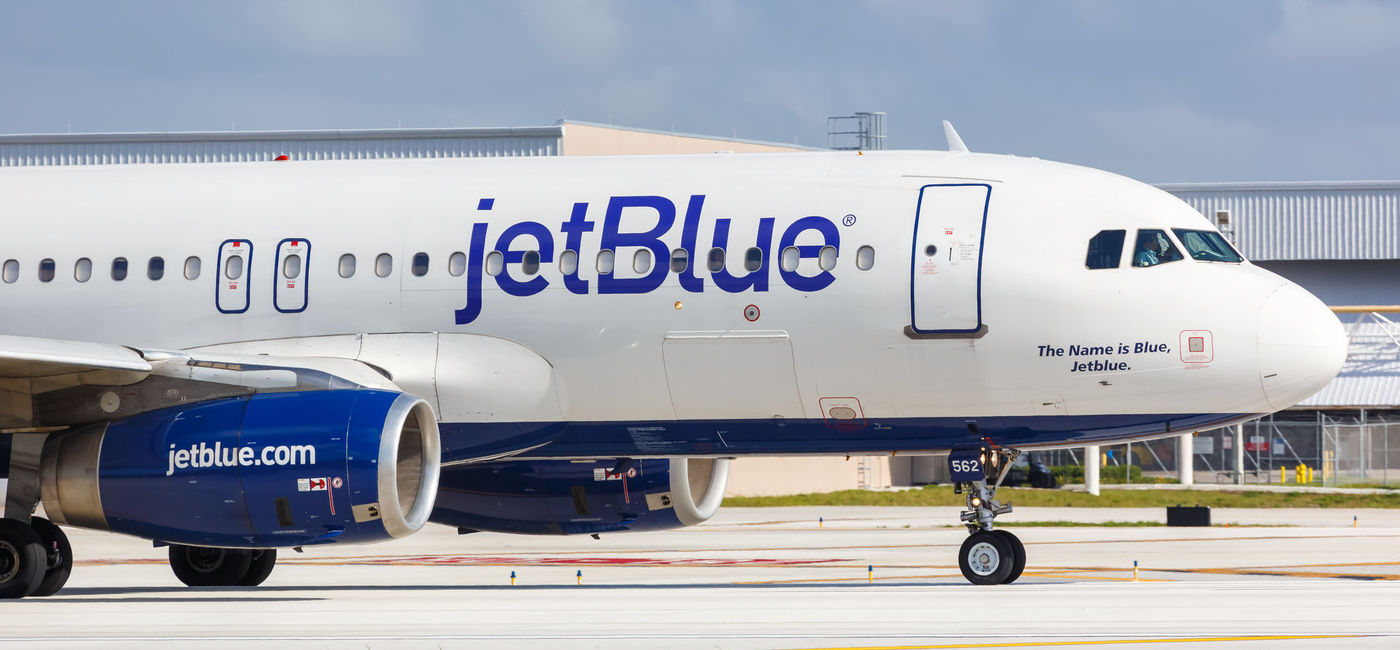 Image: JetBlue Airbus A320 in Fort Lauderdale, Florida. (photo via Boarding1Now/iStock Editorial/Getty Images Plus)