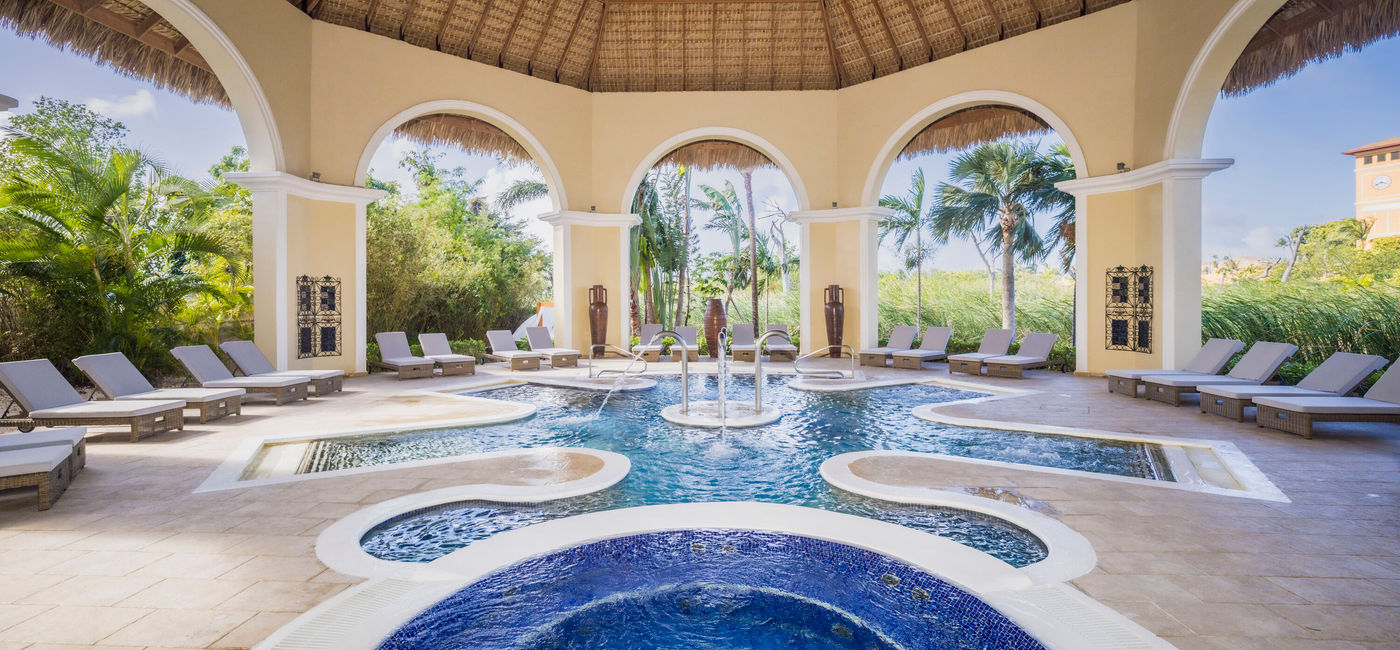 Image: Hydrotherapy area at the Blossom Spa (Photo Credit: Majestic Resorts)