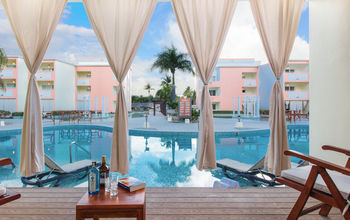 TRS Turquesa Hotel