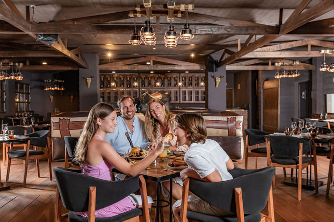 Family dining at Sensira Resort & Spa