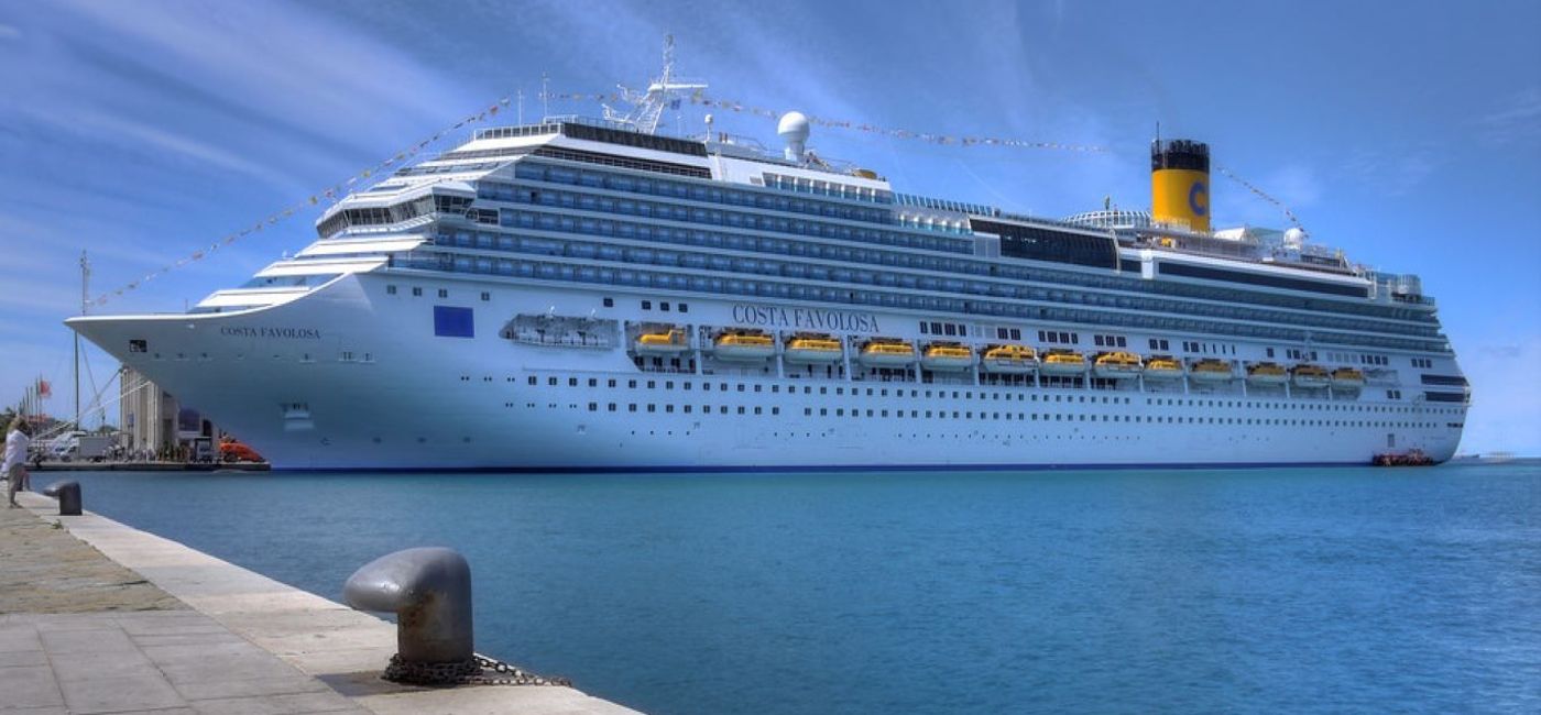 Image: PHOTO: Exterior of Costa Favolosa. (photo via flickr/ Giulio GMDB)